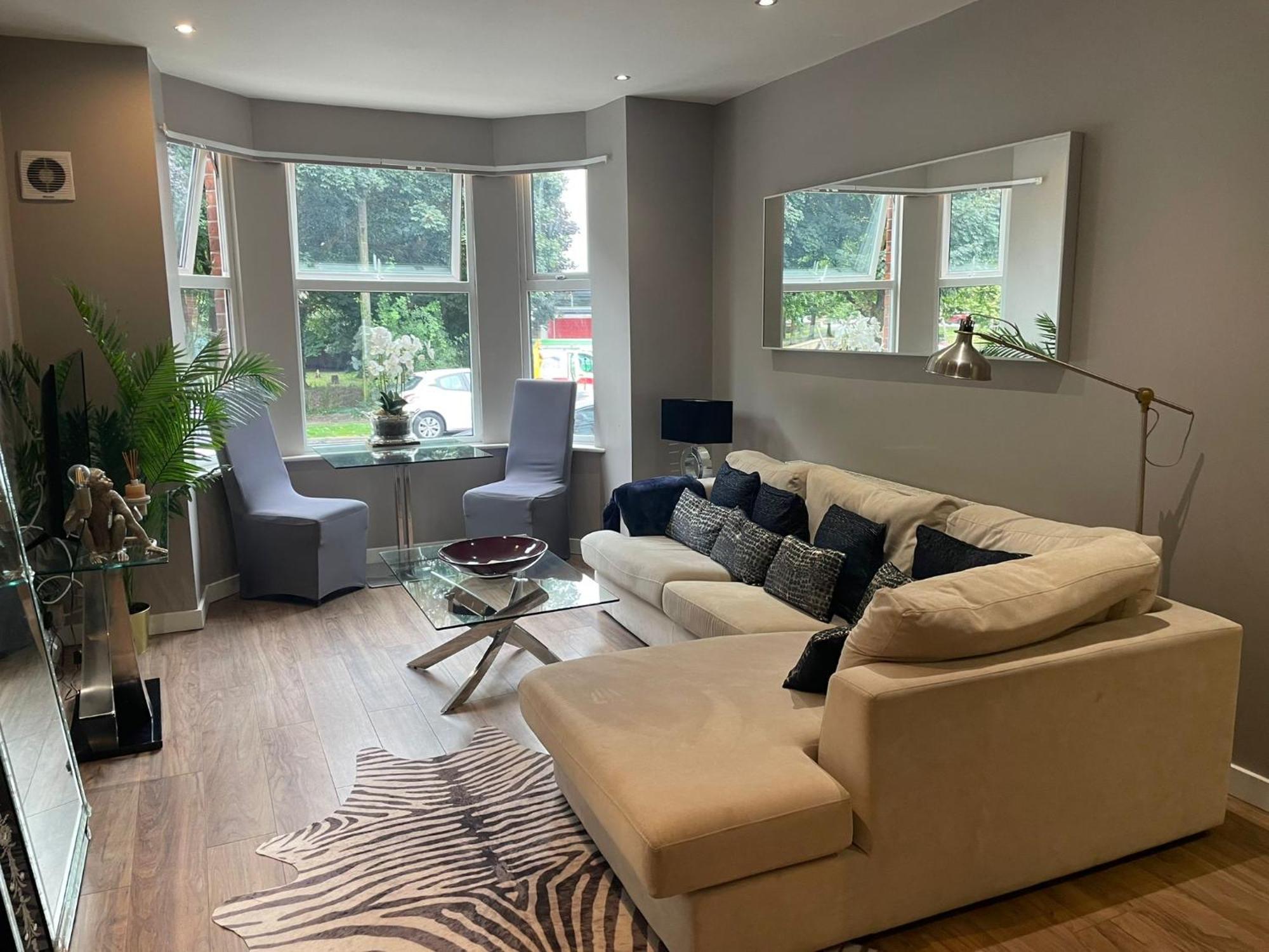 ווילמסלו Spacious Central 2Bed Apartment מראה חיצוני תמונה